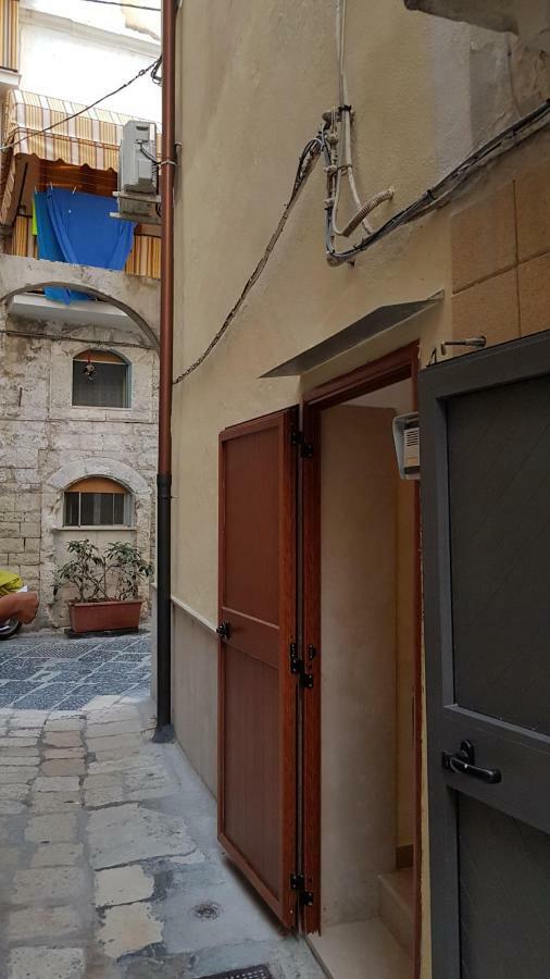 Apartament Larosablubarivecchia *